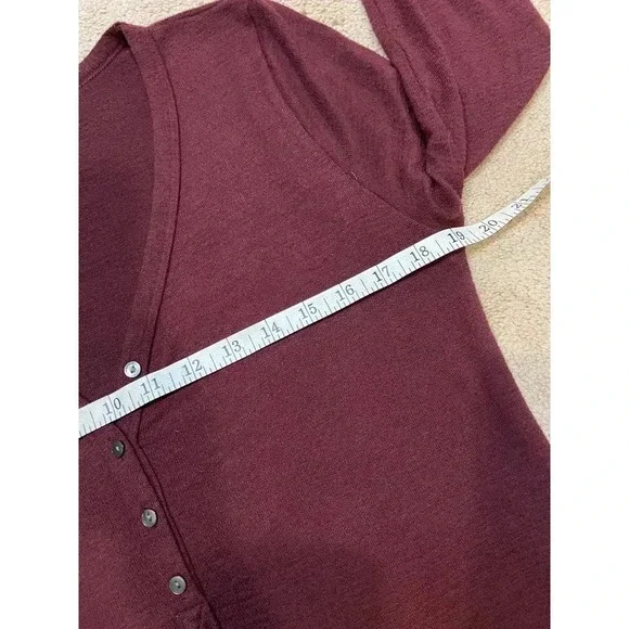 Abercrombie & Fitch Henley Crop Top in Burgundy - Size L - Picture 5 of 6